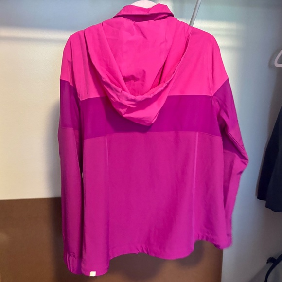 Two-Tone Colorblock Windbreaker - Picture 4 of 6